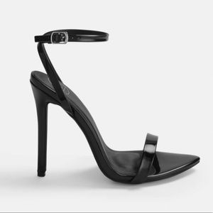 6/$19🦋 Black Missguided Pointed Patent Heels